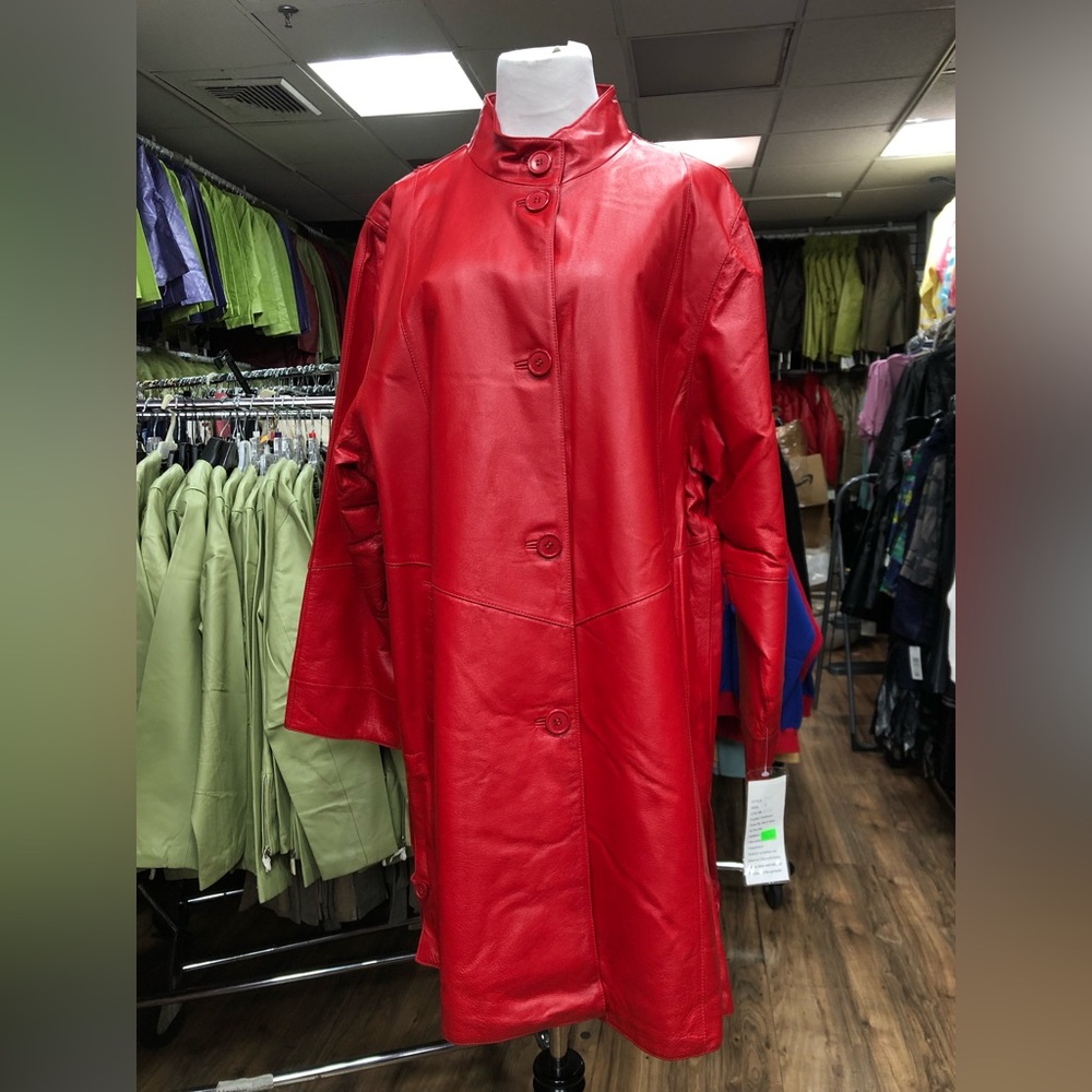 PURE LEATHER 3 QUA LONG UMBRELLA STYLE JACKET! (NO REFUND NO EXCHANGE NO RETURN)